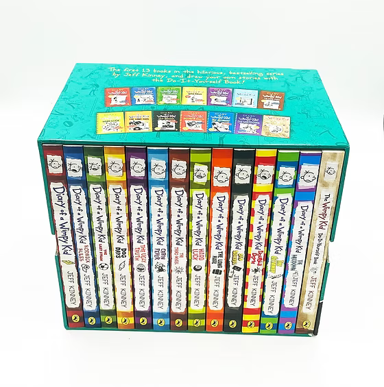 DIARY OF A WIMPY KID BOXED SET COMBO